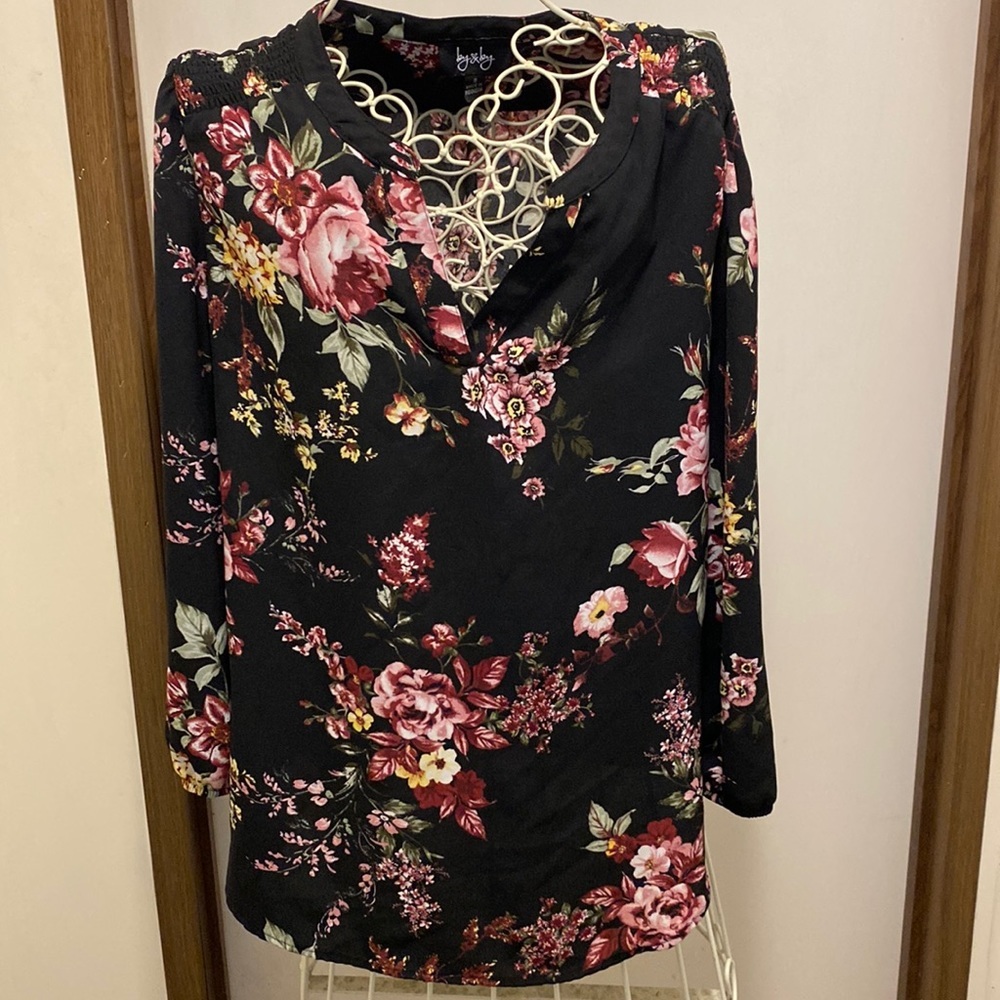By & By blouse Euc